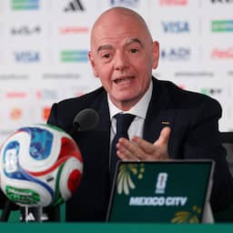 Infantino baalt van situatie met geweerde WK-arbiter: 'Maar FIFA is geen koning'