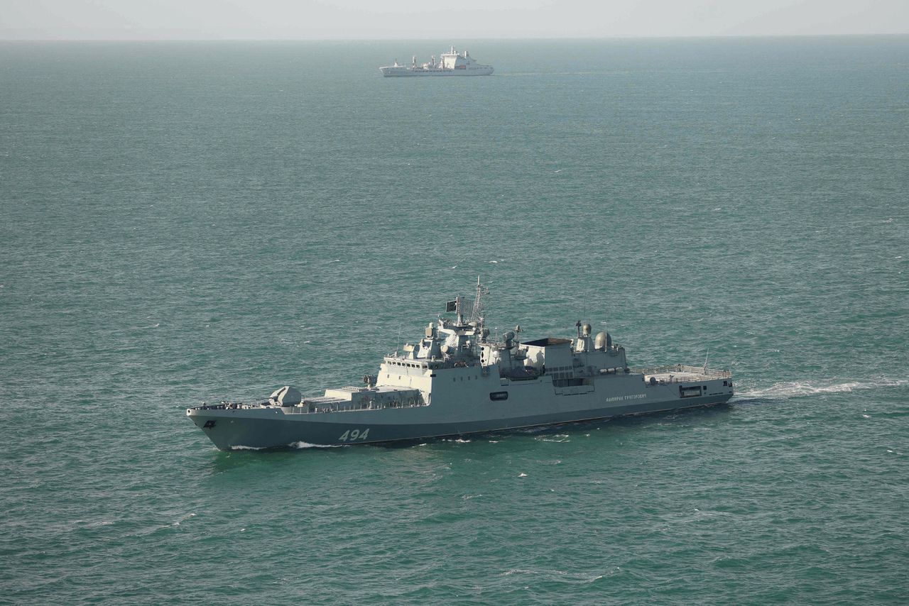 Schietincident met fregat en zeilboot is niet los te zien van Britse entering tanker uit Russische schaduwvloot