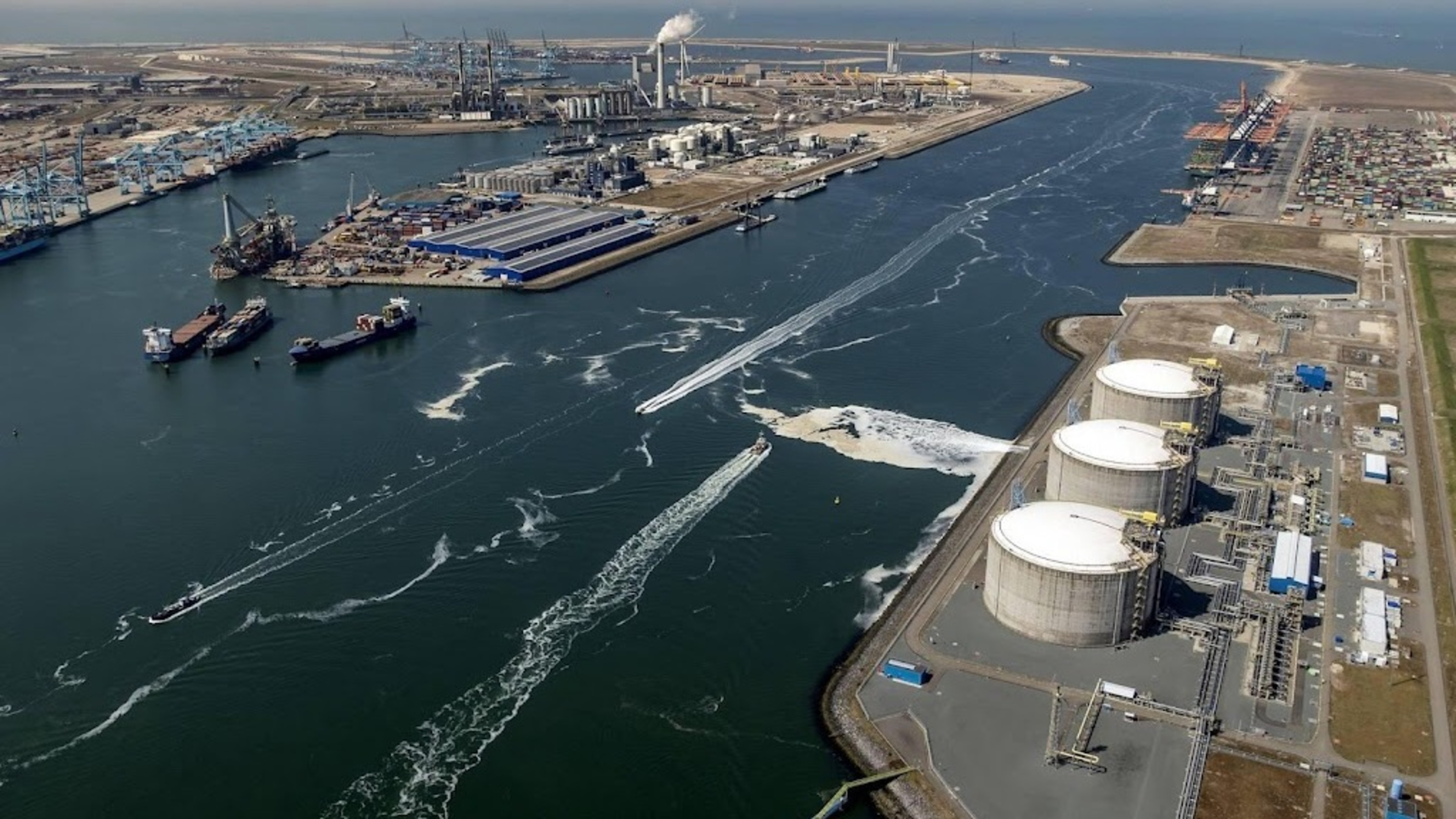 Zuid-Holland: geen kerncentrales in Rotterdam zou verstandig zijn