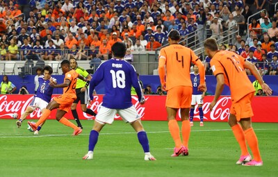 Oranje is voorsprong snel weer kwijt: Nakamura maakt met gelukje gelijk voor Japan