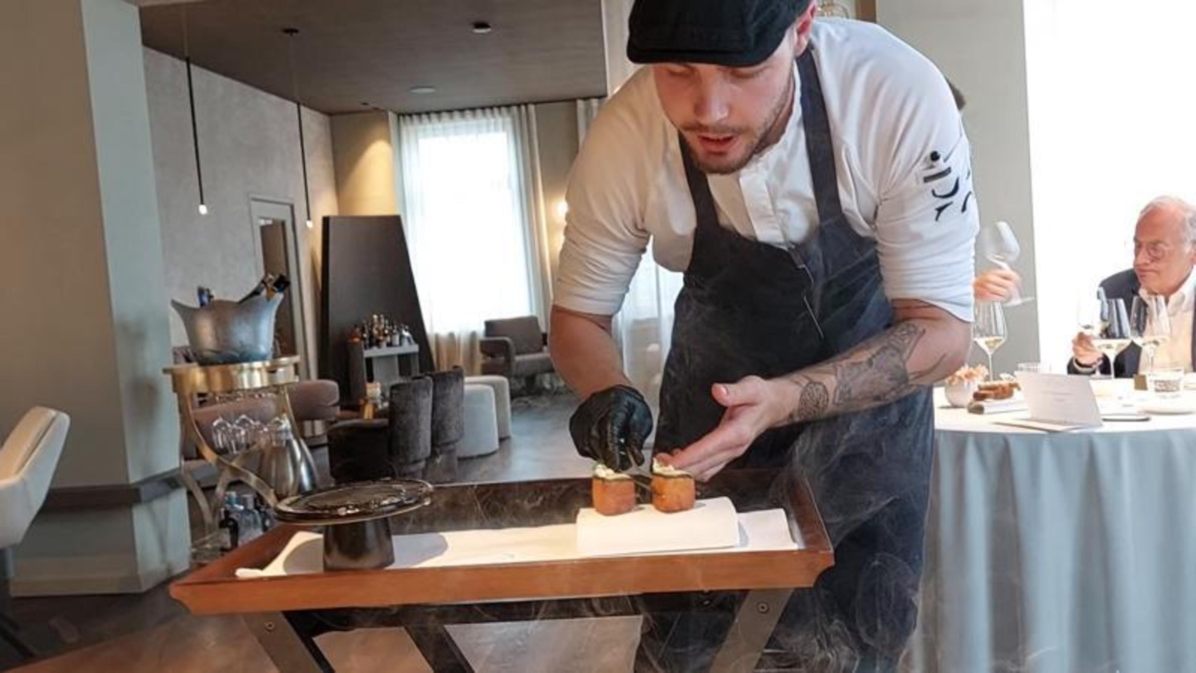 Topchef Ralf Berendsen geeft visitekaartje af in zijn nieuwe restaurant Suis in Schin op Geul: ‘Het beste van de afgelopen vijftien jaar’