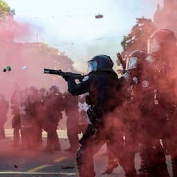 Protest in Genève tegen G7 mondt uit in confrontatie met politie