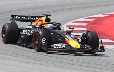 Zo laat begint Max Verstappen vandaag aan de race en dit is de startopstelling