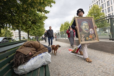 Russische artiest en Poetin-criticus doodgeschoten in Polen