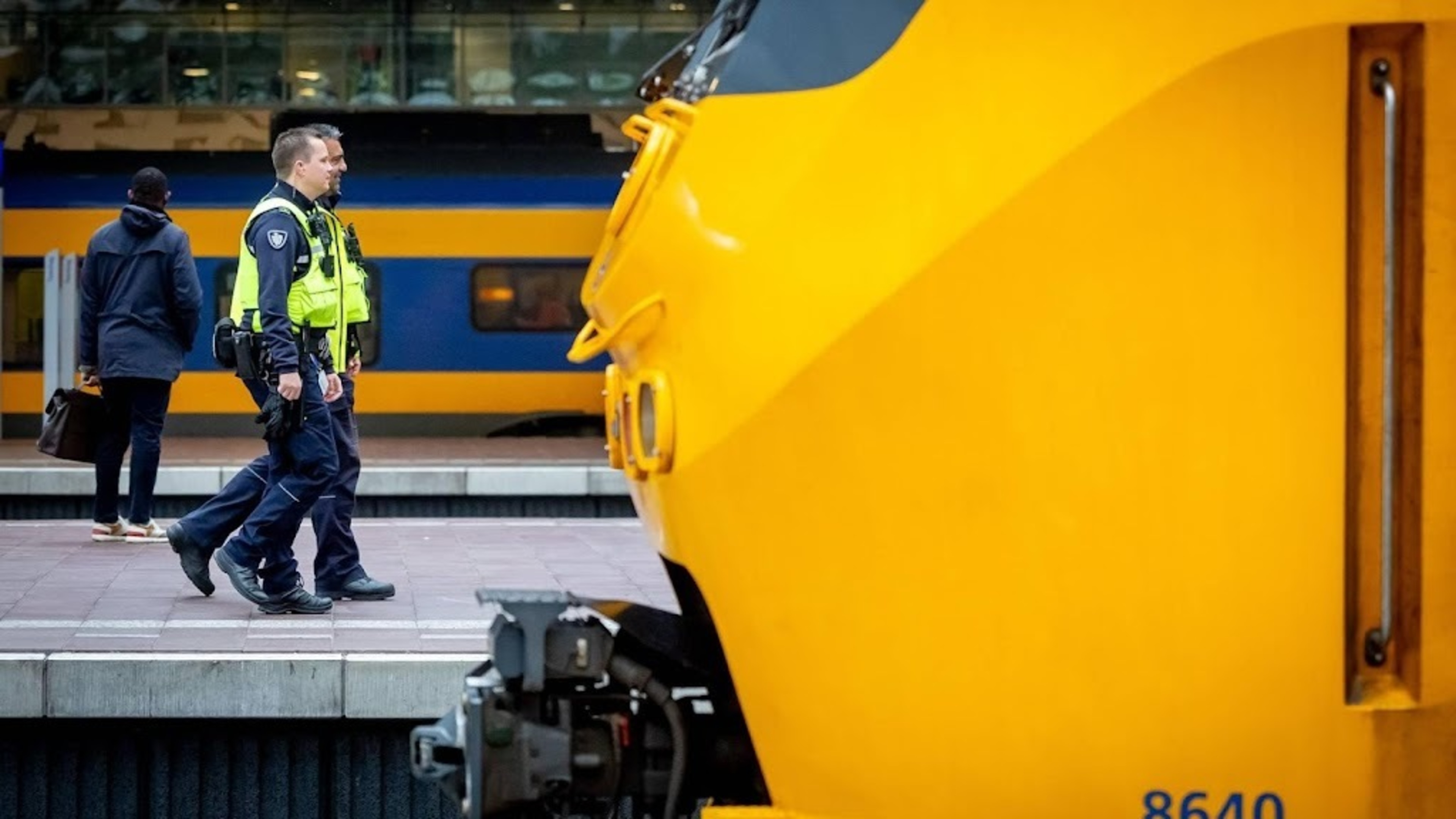 Geen treinen tussen Hoofddorp en Leiden Centraal door aanrijding