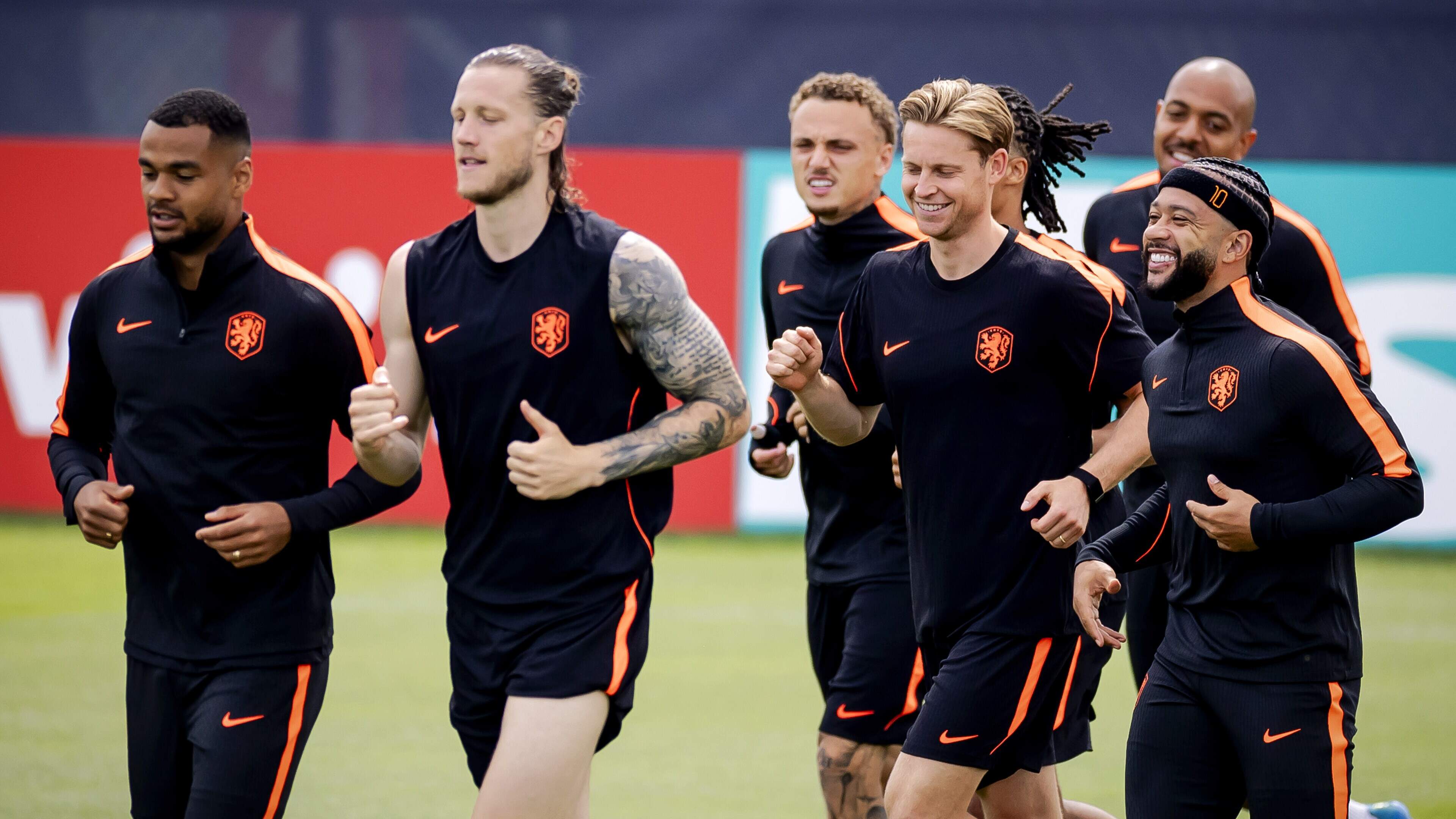 LIVE | Fans Nederlands elftal nemen bezit van Dallas, vanavond clash met Japan