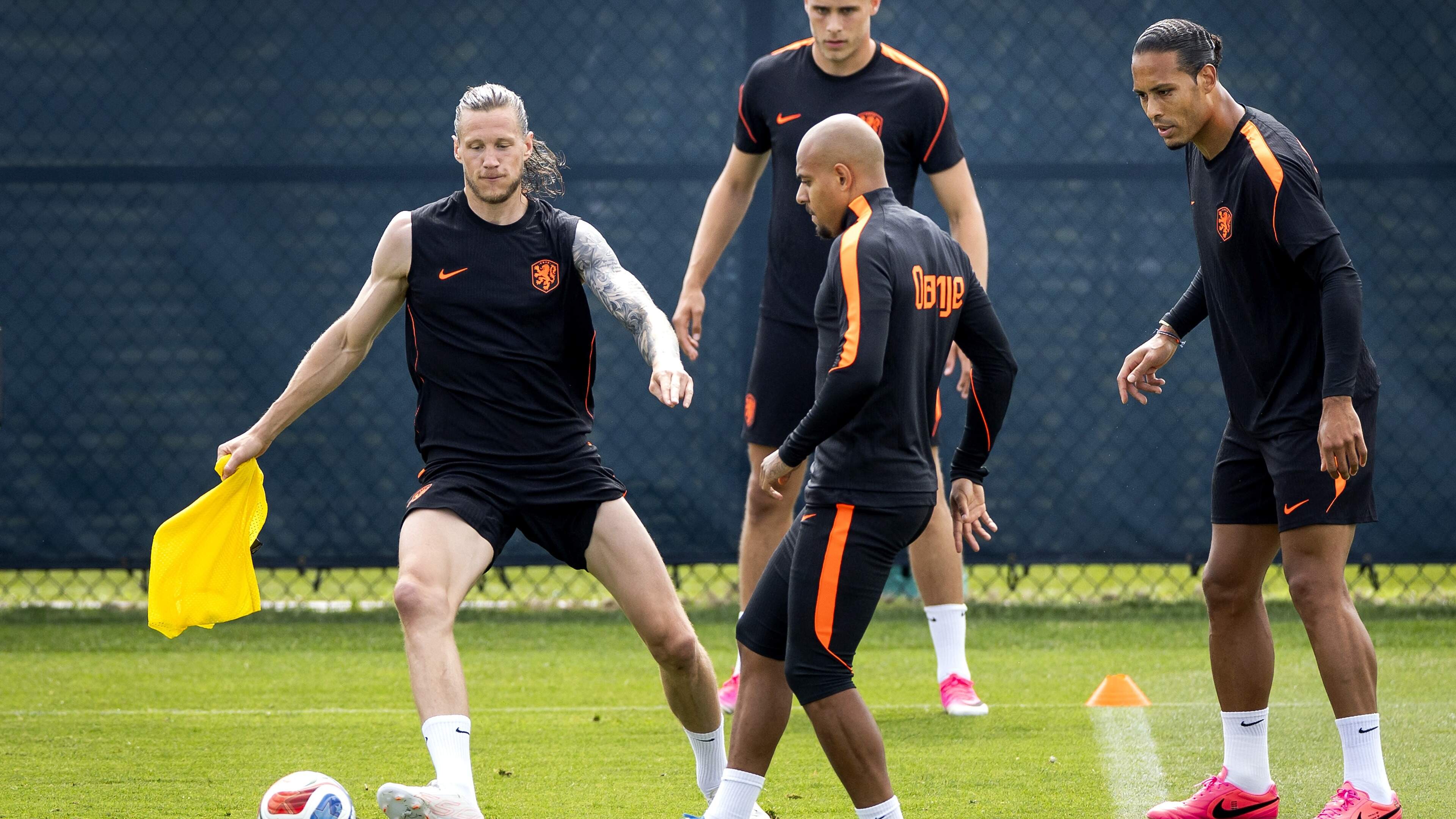 LIVE Nederlands elftal | Valentijn Driessen waarschuwt Ronald Koeman richting clash met Japan, ook Max Verstappen in het oranje
