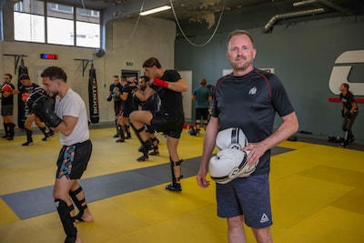 Gebruikers oud postkantoor moeten weg nu sloop nadert: kunstenaar vindt plek, sportschool zoekt nog