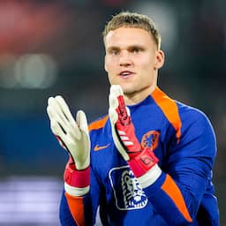 Verbruggen start voor Oranje tegen Japan, Flekken tweede keeper op WK