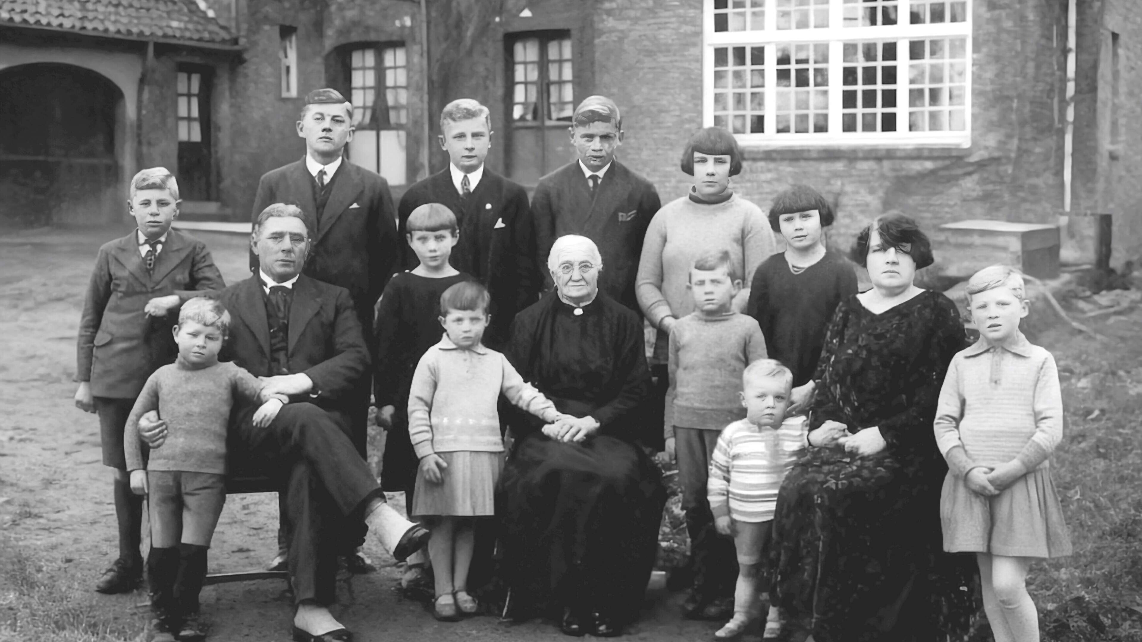Burgemeesterszonen domineren jongste uitgave van De Bössel, het blad van heemkundevereniging Heitse