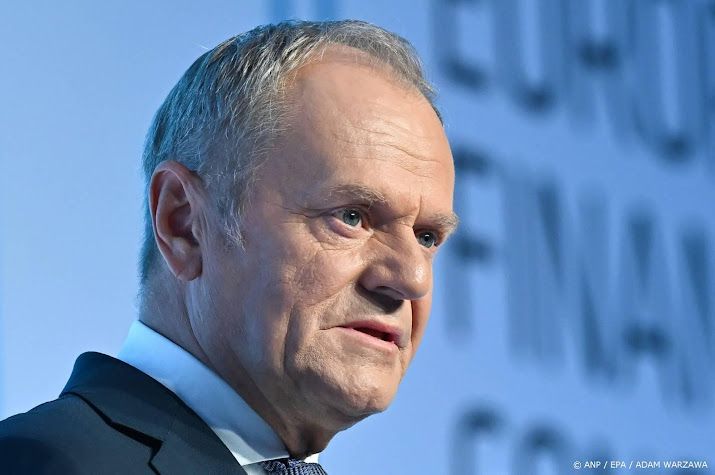 Tusk spreekt van politieke moord na dood Russische cartoonist