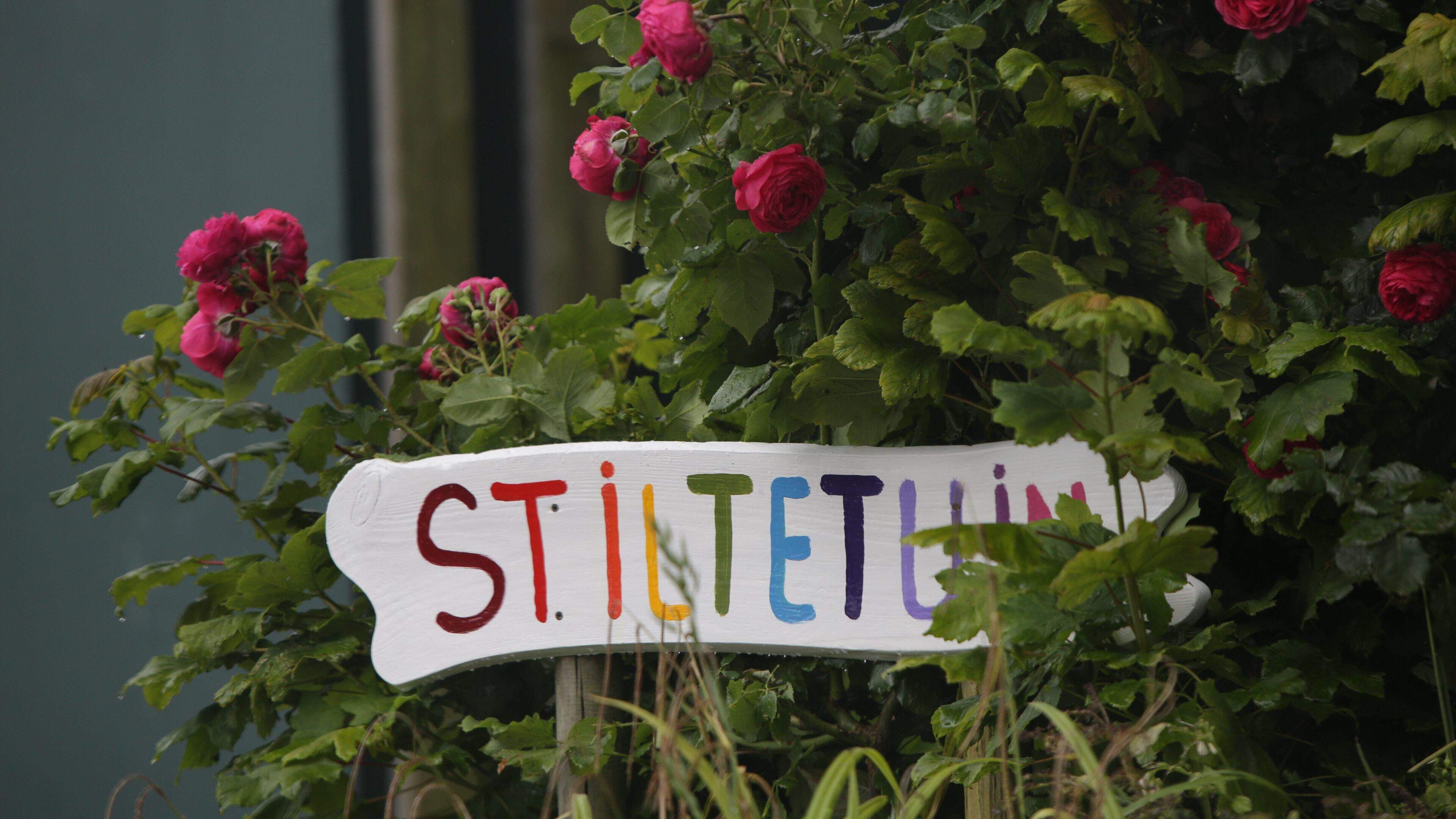 Opendag en plantjesmarkt bij Stiltetuin De Regenboog in Ramplaankwartier