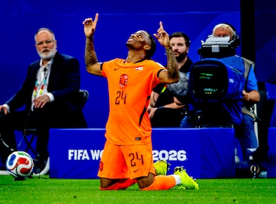 Oranje koestert voorsprong na fraaie goal Summerville, maar heeft zege nog niet binnen tegen Japan
