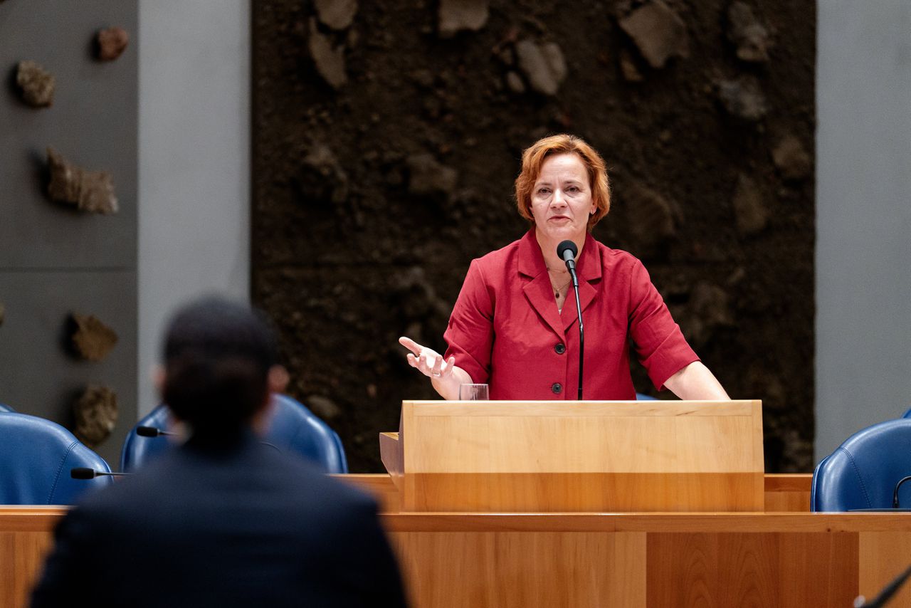 Resultaten ‘Masterplan basisvaardigheden’ in onderwijs blijven uit, staatssecretaris Tielen wil meer nadruk op taalonderwijs