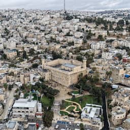 Israëlische minister neemt bestuur heilige plek in Hebron over van Palestijnen