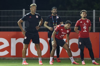 LIVE WK voetbal | Tunesië treedt met nieuwe bondscoach aan tegen Japan in poule Oranje