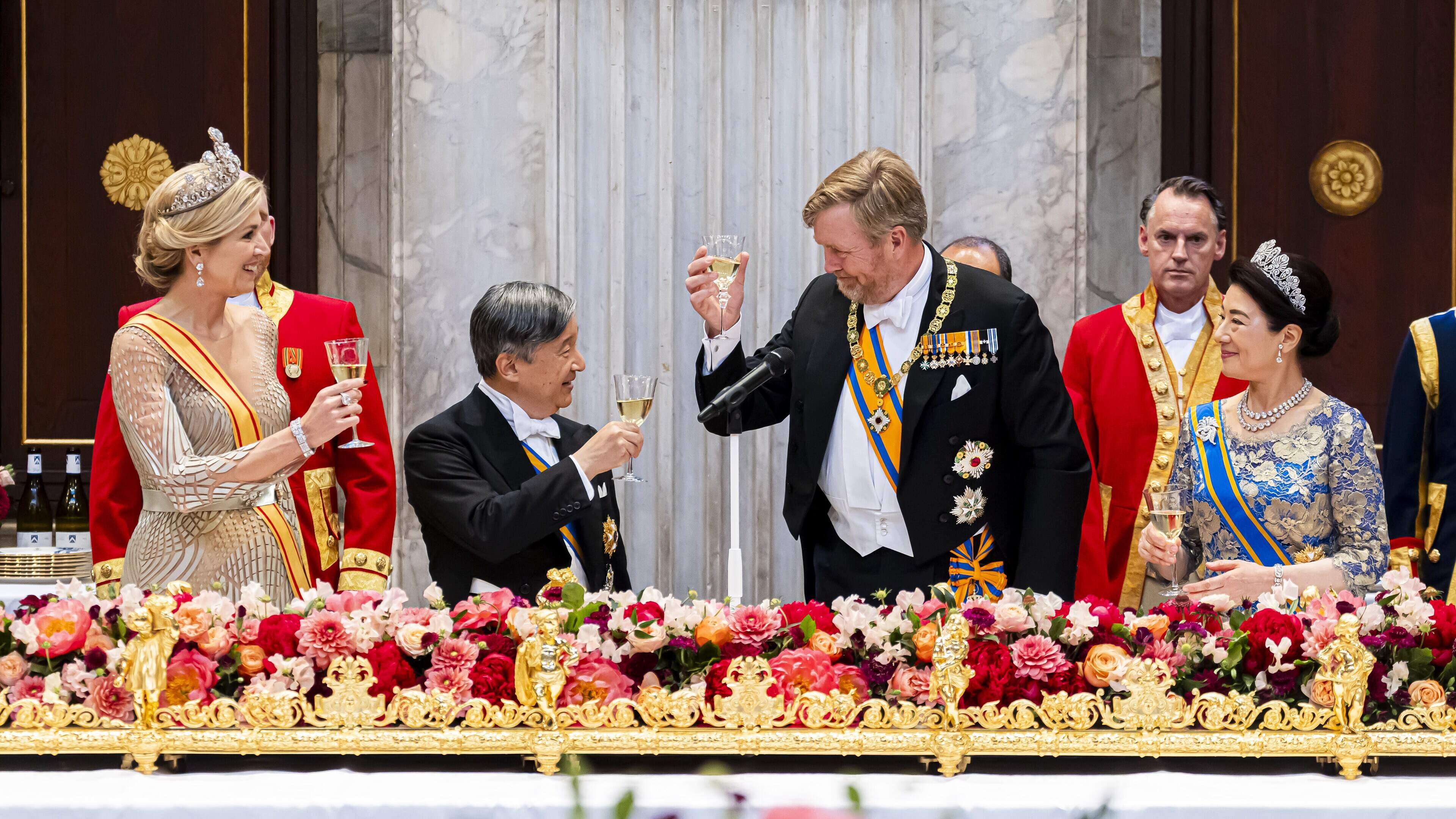 Oranjes trekken alles uit de kast voor staatsbezoek keizer Naruhito: ’Vanavond vieren we deze vriendschap’