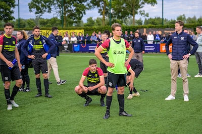 Zelfs de dorpszeskamp gooit de planning om voor de voetballers van Nieuwkuijk: ‘Waren écht heel dichtbij’