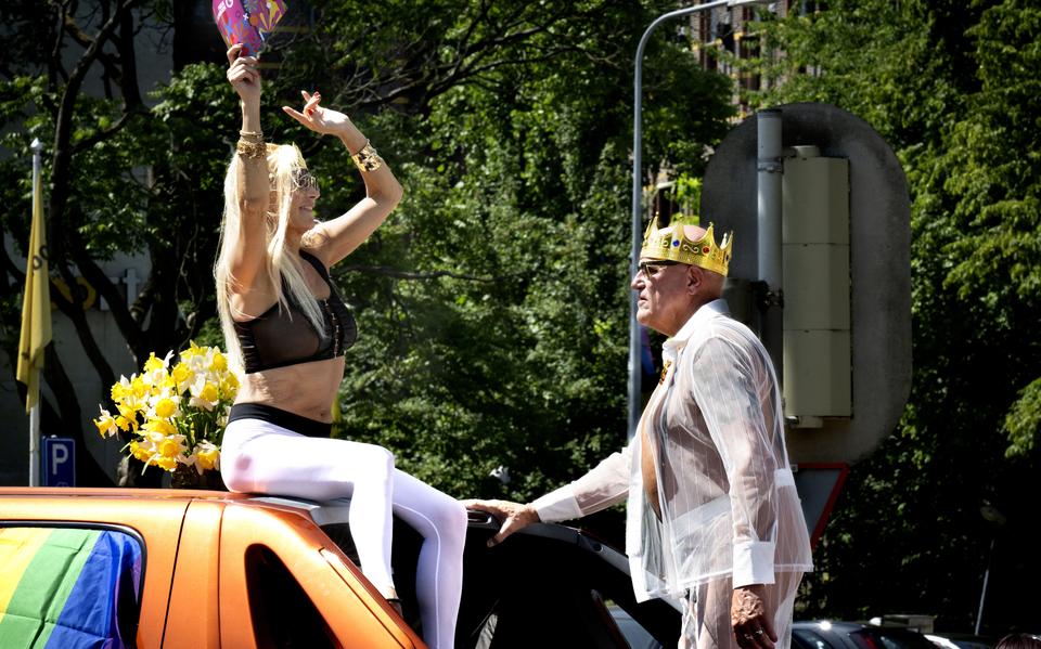 Huisarts Leo Veehof uit Groningen weet precies waarom de Pride hard nodig is. ‘Ik kan het zien aan de regenboog-zebra’
