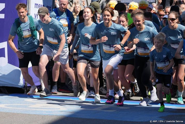 Deense prinses Josephine voltooit halve marathon