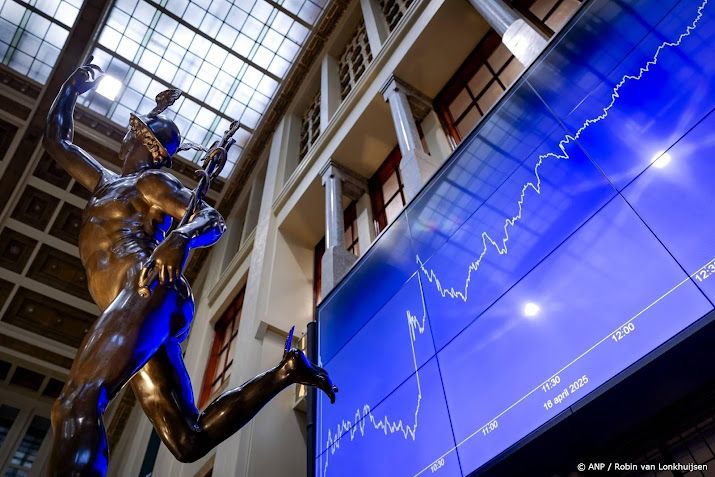 Chipbedrijven dalen op lagere Amsterdamse beurs