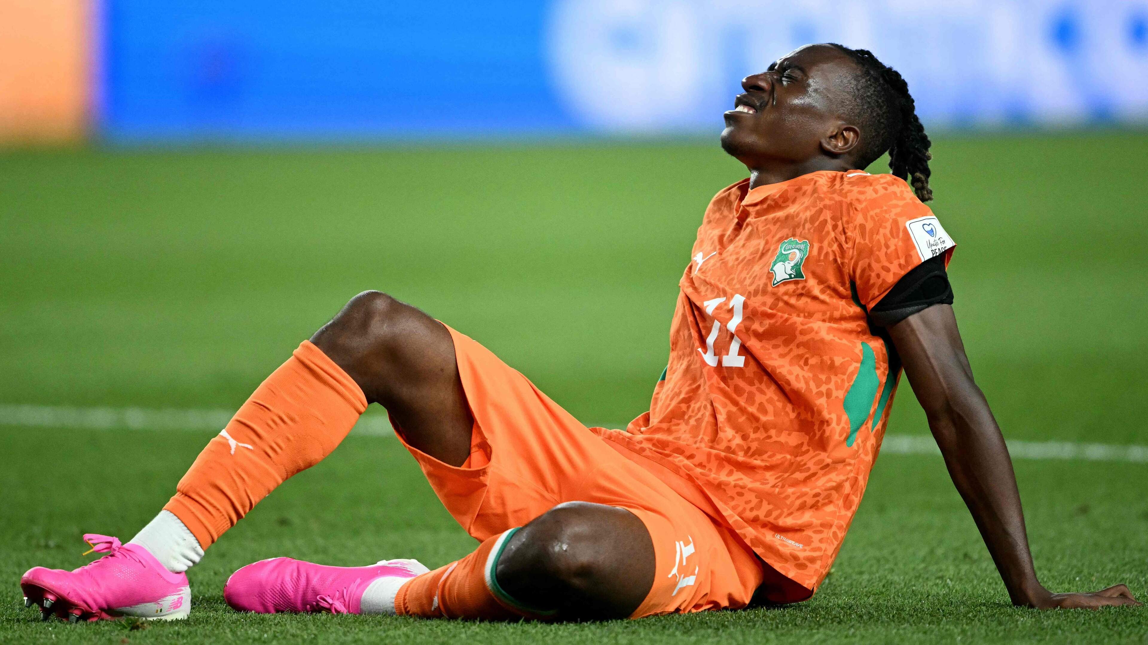 WK 2026-sensatie Yan Diomande (Senegal) schrijft emotionele open brief aan overleden zus: ’Het is alsof ik geen mens meer ben’