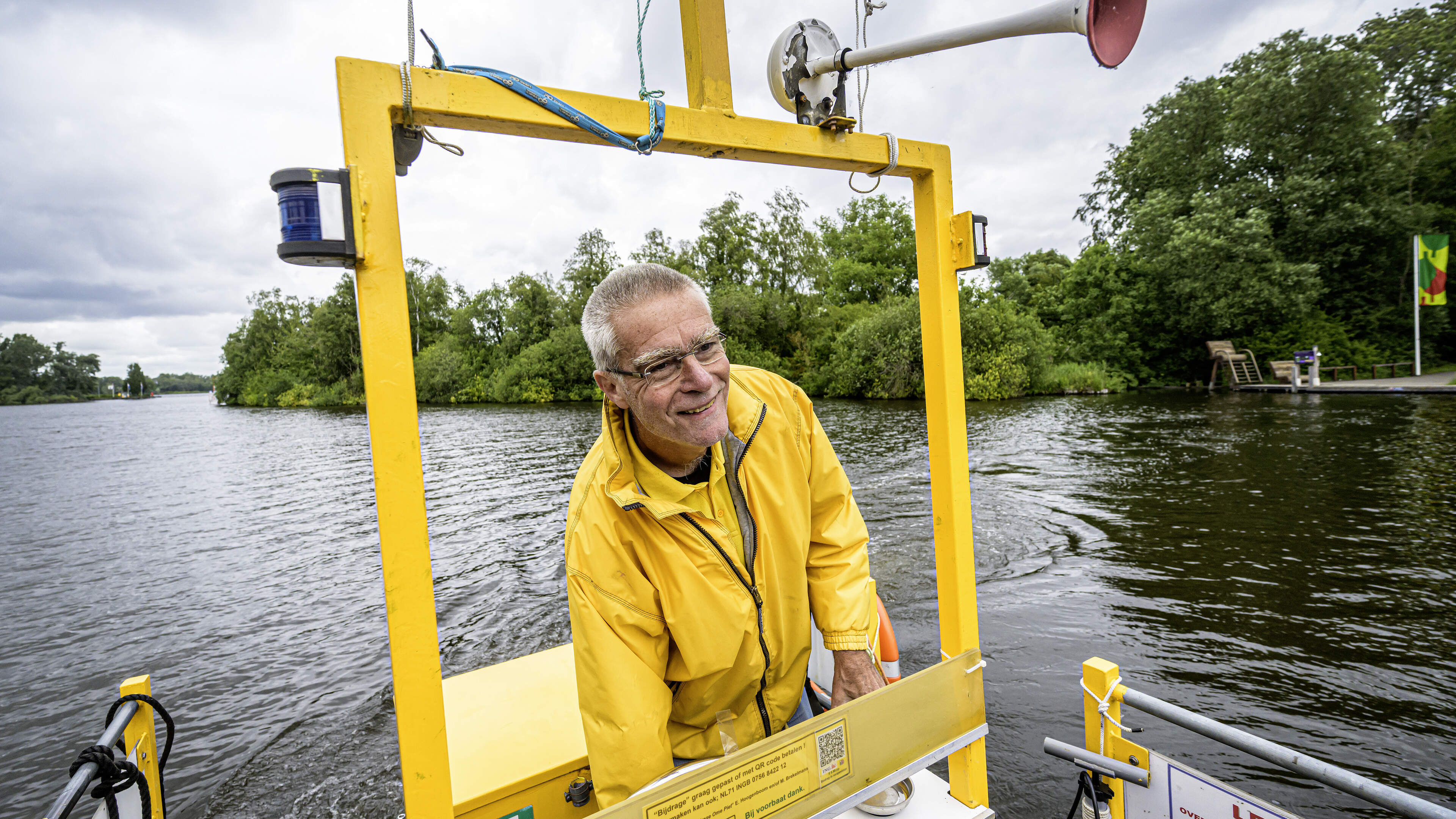 Laatste seizoen voor veerpont Ome Piet over de Ringvaart. ’Je moet stoppen op je hoogtepunt’