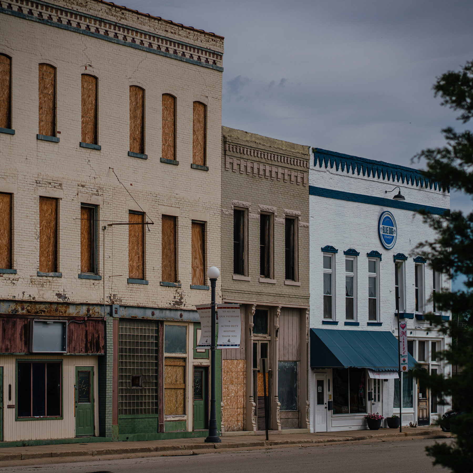 Illinois Town Loses a Prison, Leaving Residents Worried About Jobs