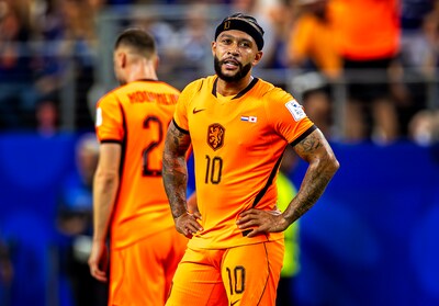 Oranje blikt terug, Japanse fans ruimen op en vlucht Uruguay uren vertraagd: dit gebeurde op het WK terwijl jij sliep