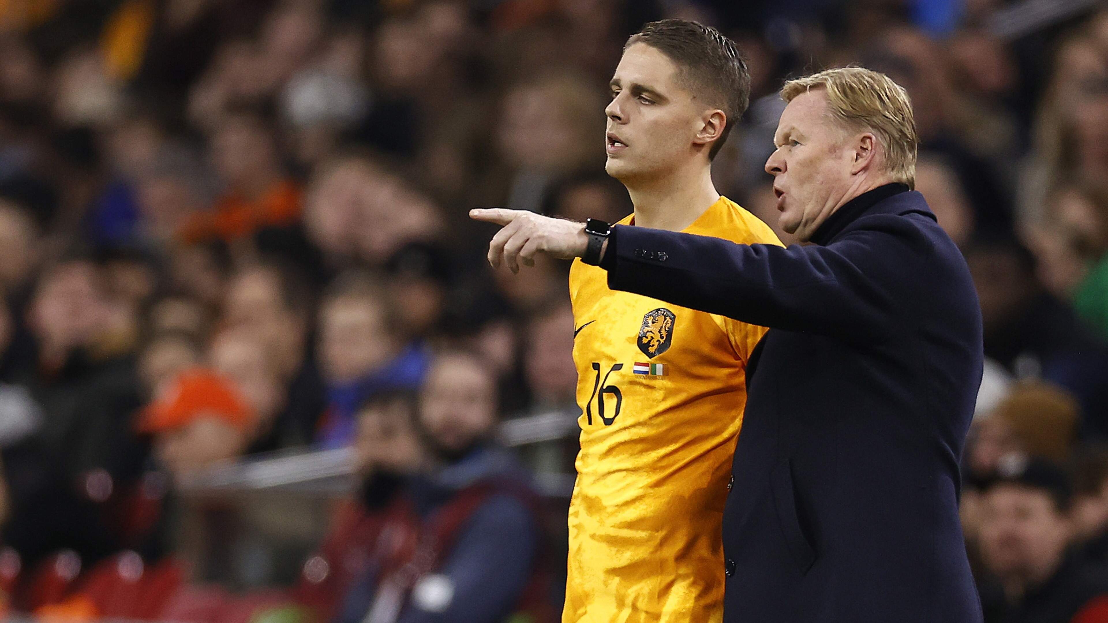 Ronald Koeman junior reageert op pikante advertentie met Joey Veerman: ’Mijn vader heeft er één keer wat van gezegd’