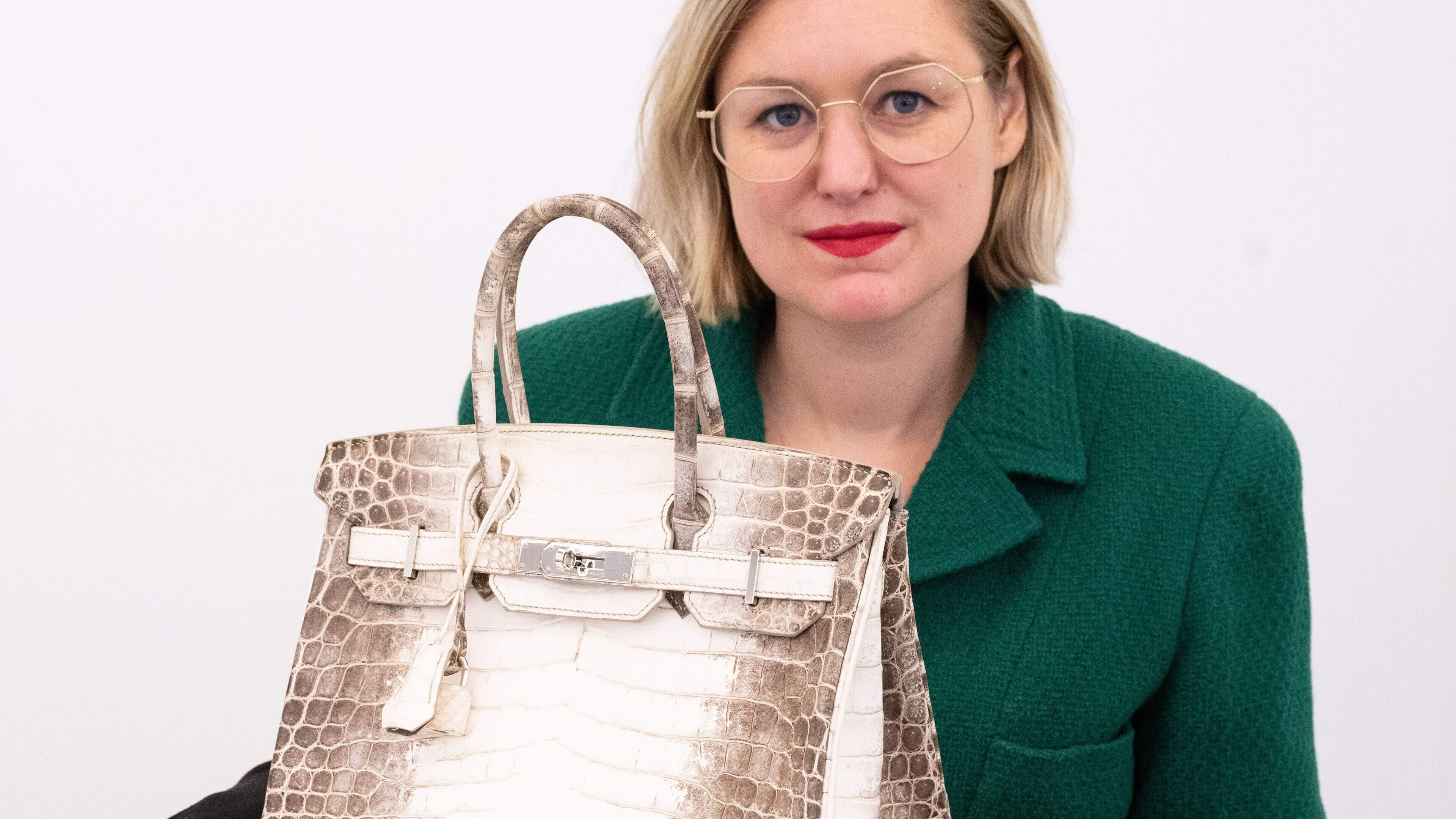 Rabobank wil meer weten van verkoop peperdure Hermès Birkin-tas, boze klant haalt advocaat erbij
