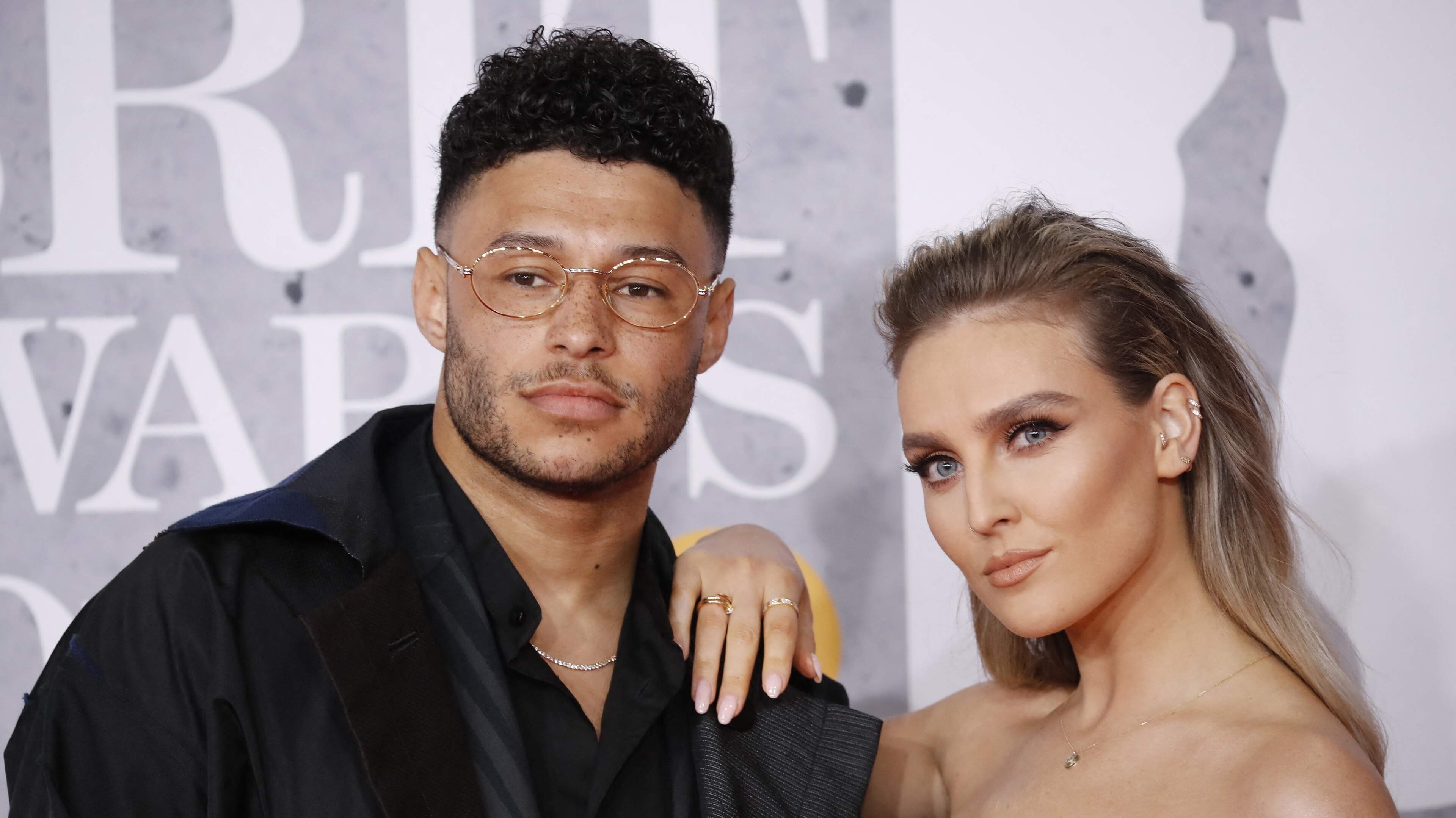 Britse media: Perrie Edwards trouwt dit weekend met Alex Oxlade-Chamberlain