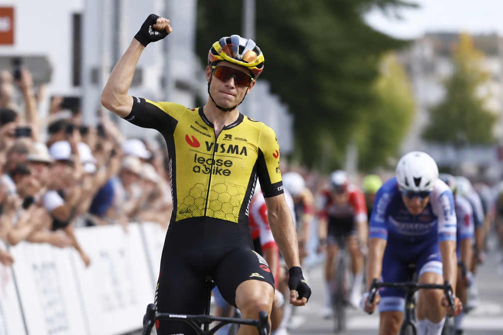 Van Aert wint Ronde van Denemarken bij rentree, Pedersen pakt slotrit