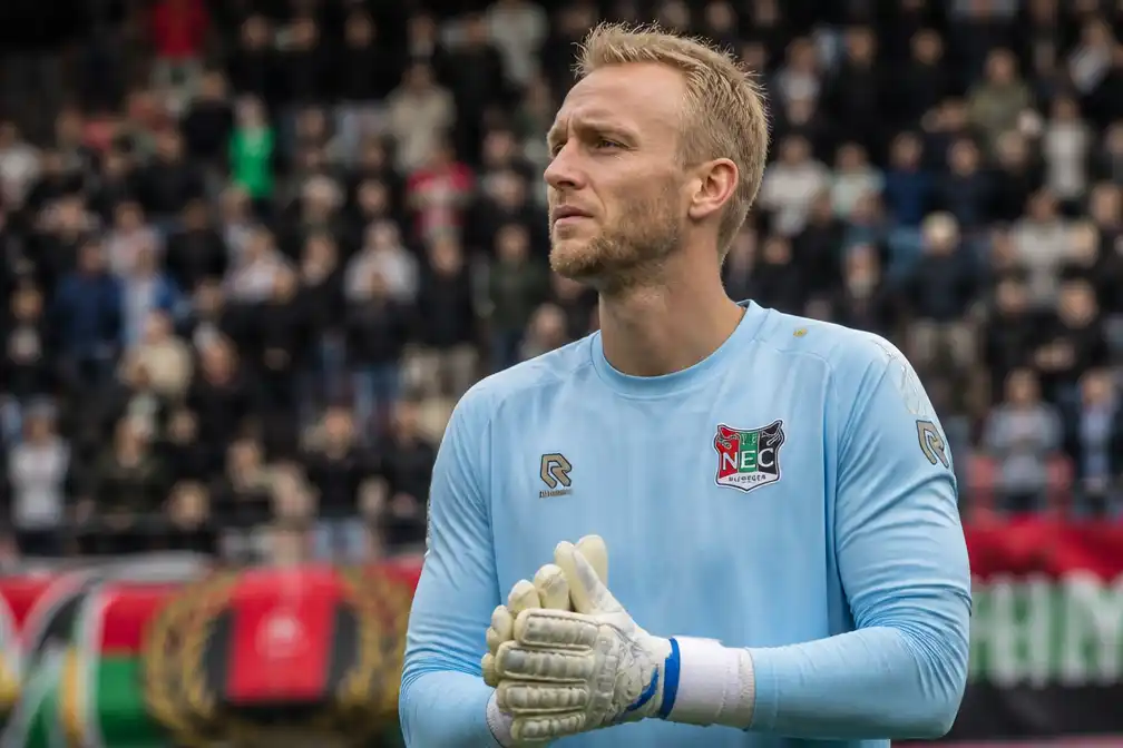 NEC bevestigt vertrek doelman Jasper Cillessen