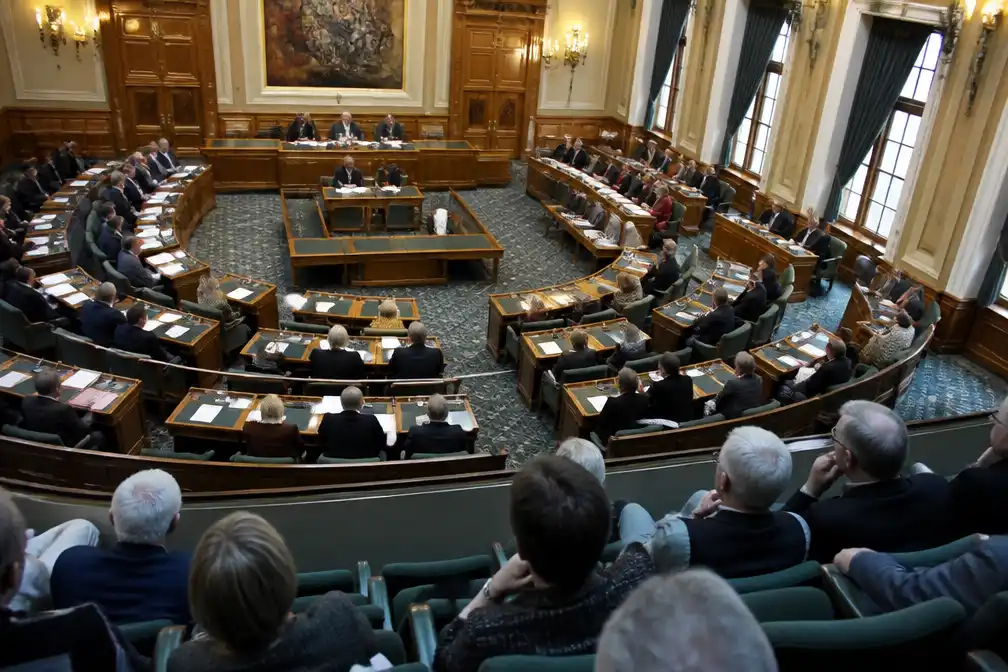 Eerste Kamer stemt in met verbod op homogenezing, celstraf mogelijk