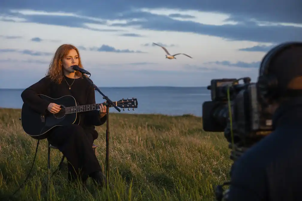 Oerol combineert natuur en theater; Froukje Veenstra in tv-programma