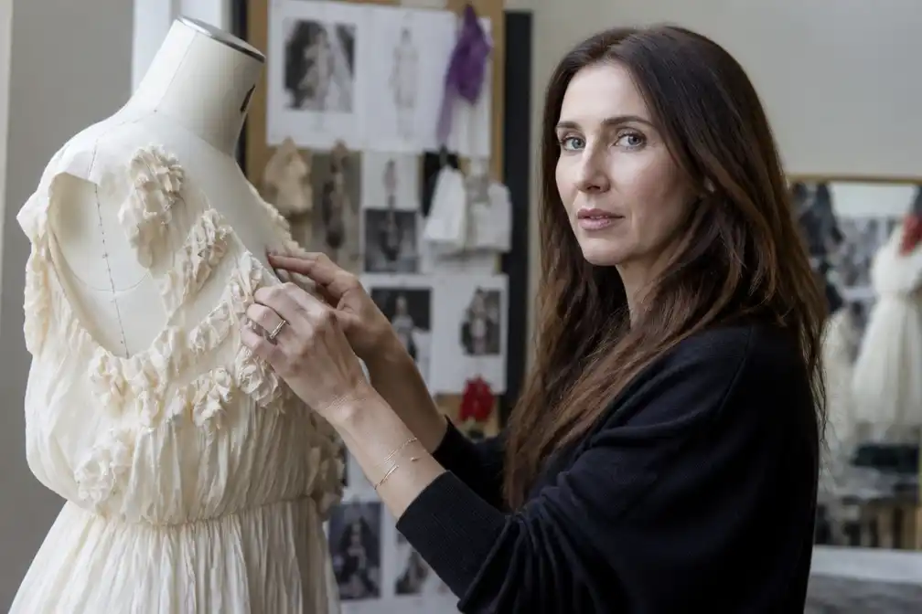 Modeprogramma 'A Beautiful Mess' met Carice van Houten vanaf 18 augustus op NPO 3