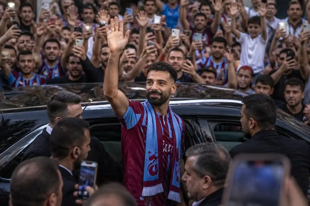Mohamed Salah tekent tweejarig contract bij Trabzonspor