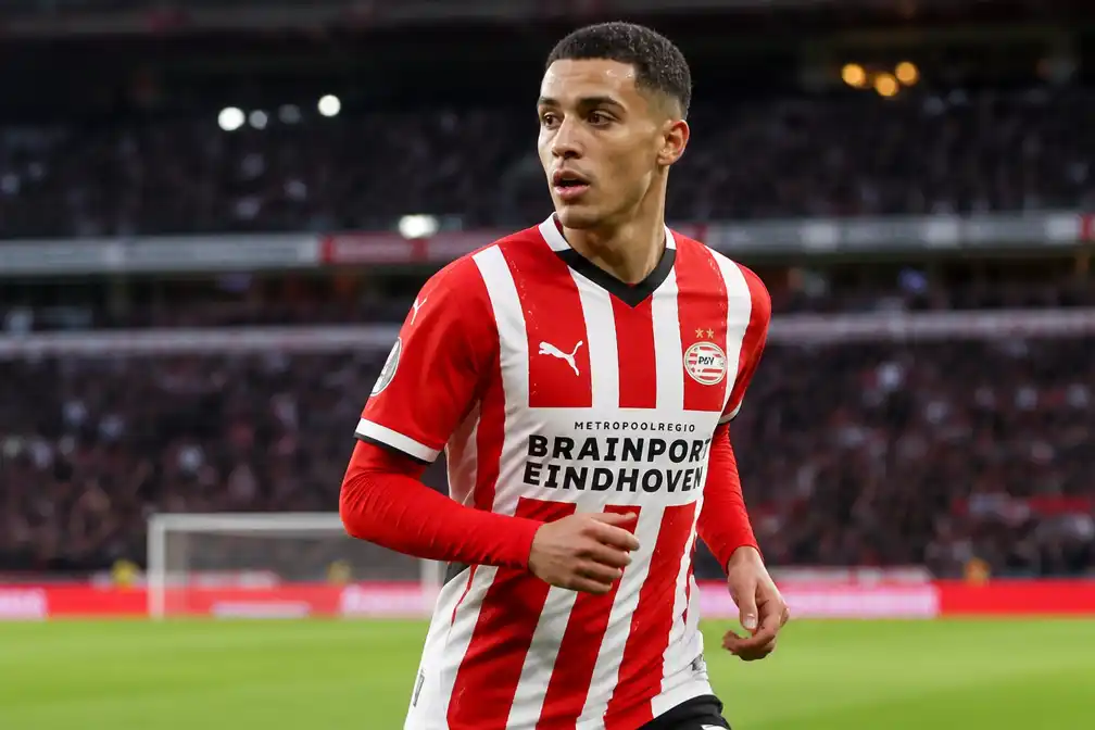Celta de Vigo doet bod op PSV-aanvaller Driouech, Rangers en Burnley volgen