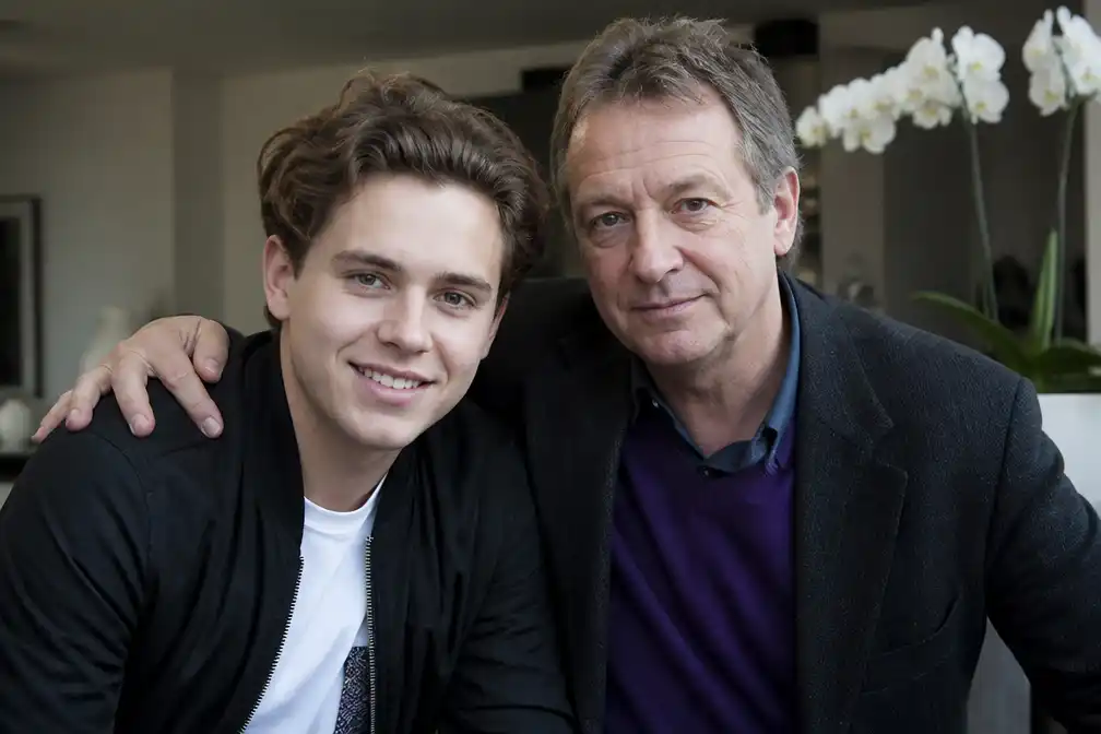 Danny de Munk neemt afscheid van 'film- en toneelvader' Peter Faber