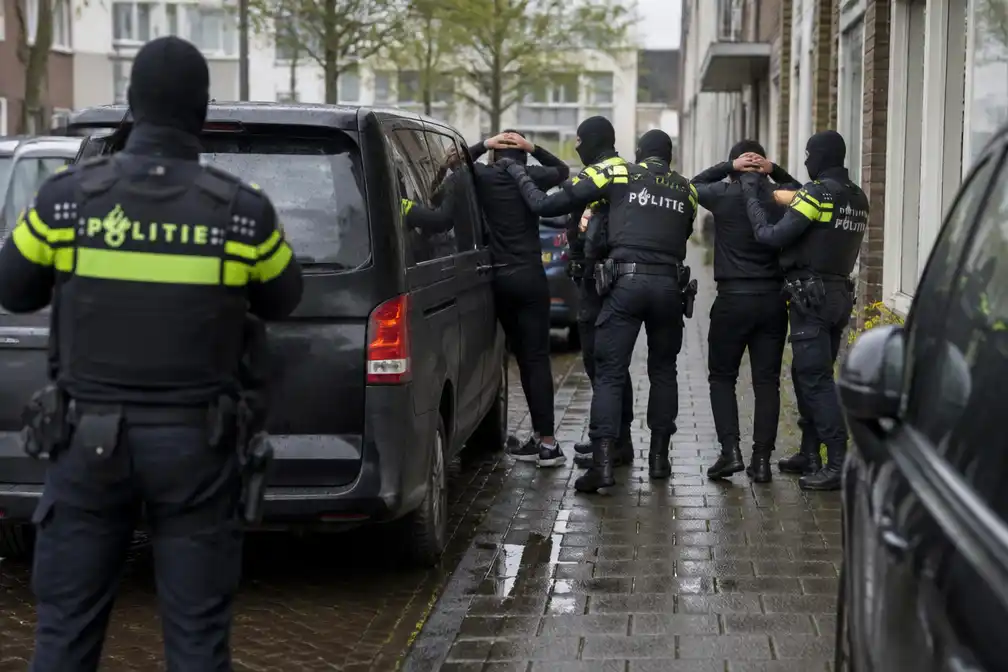 Politie deelt beelden van verijdelde liquidatiepoging Amsterdam 2022
