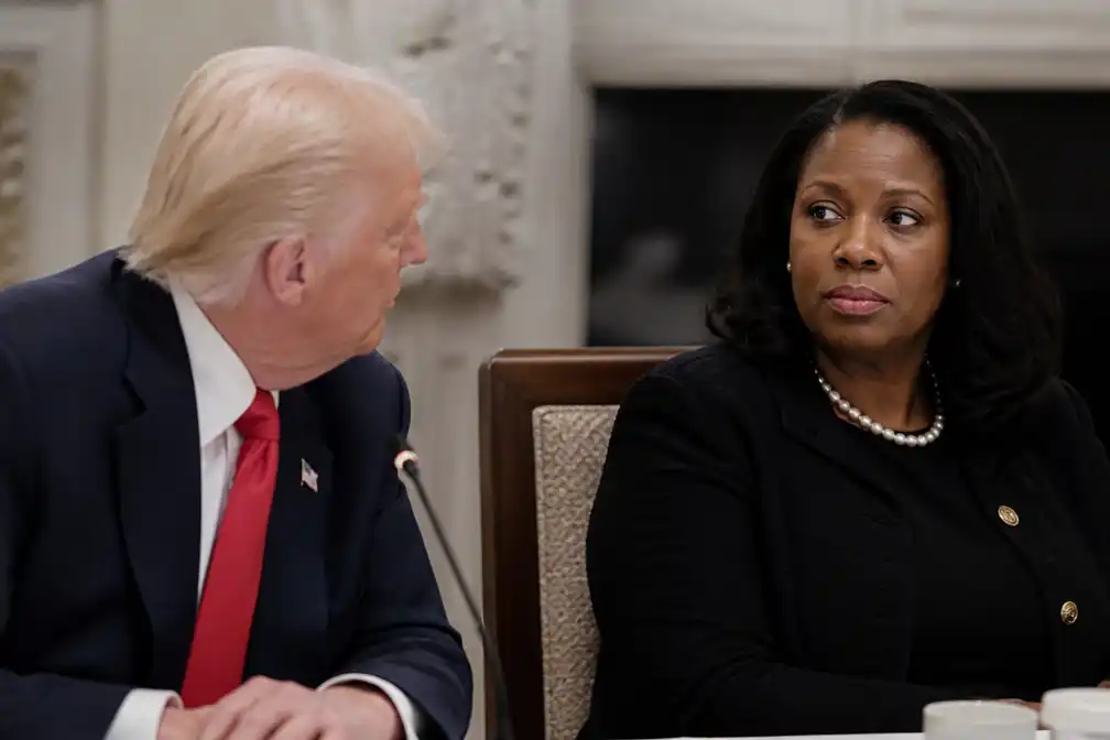 Trump probeert opnieuw Fed-bestuurder Lisa Cook te ontslaan