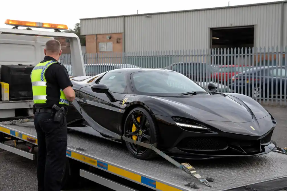 Agent noemt inbeslagname Ferrari van 4,2 miljoen ‘beste dag van carrière’