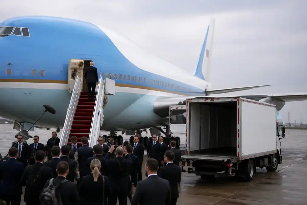 Trump wisselde in het geheim van vliegtuig in Ankara na Iraanse dreiging