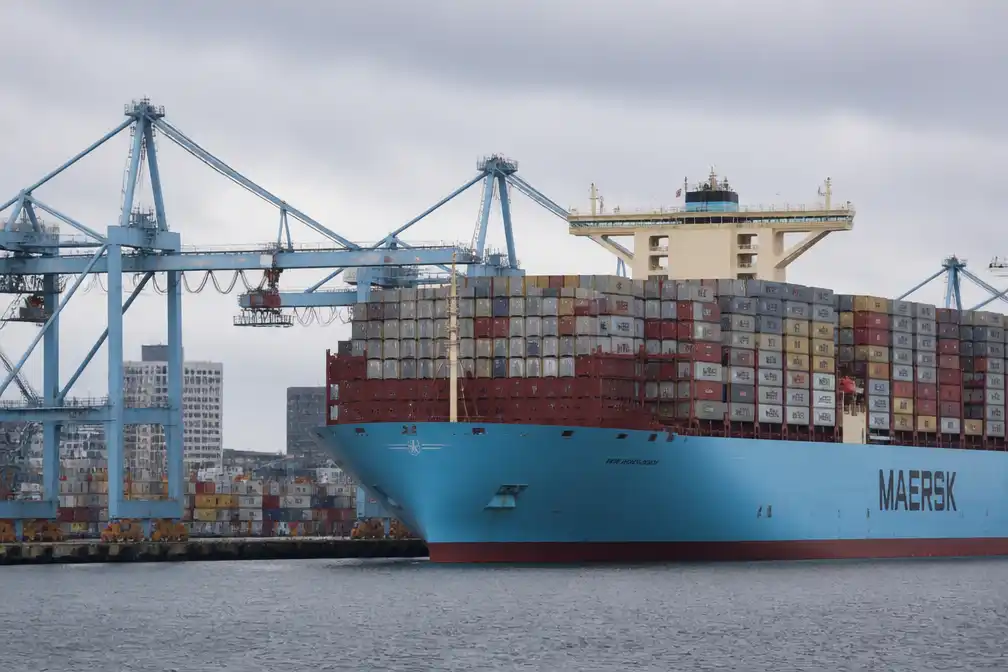 Maersk verhoogt opnieuw winstverwachting na sterk tweede kwartaal
