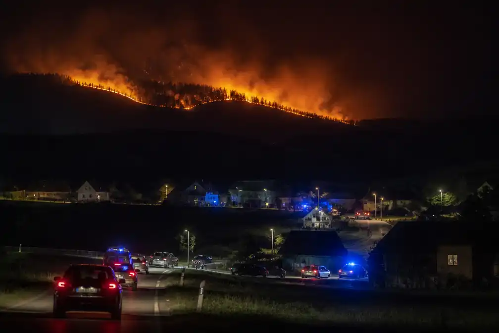 Duitsland evacueert dorp Gey om naderende natuurbrand