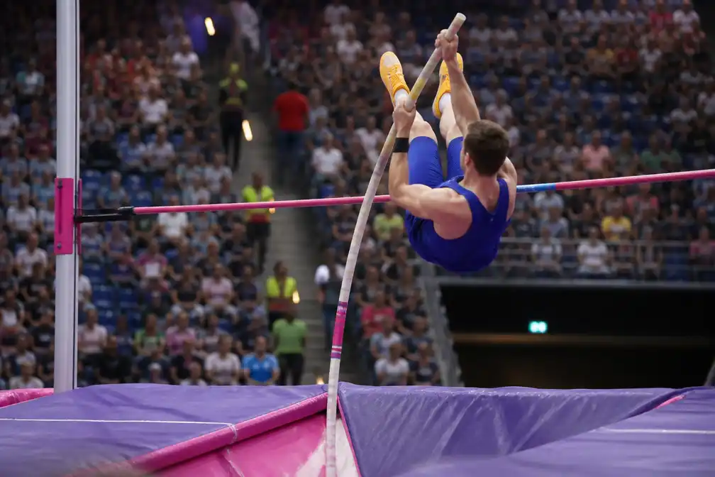 Polsstokblunder op EK atletiek in Birmingham: negen pogingen ongeldig