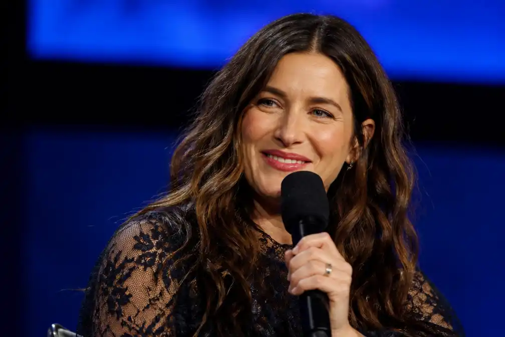 Kathryn Hahn 'ontzettend dankbaar' voor rol als Moeder Gothel in live-action Tangled