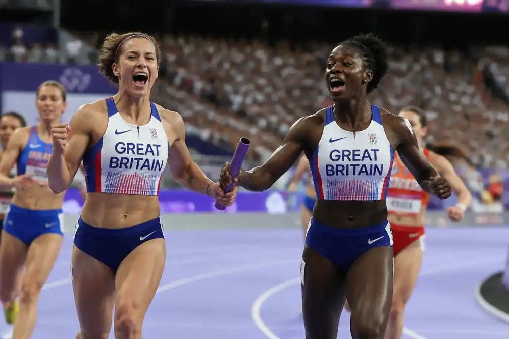GB pakt estafettegoud, Hunt en Asher-Smith schrijven historie op EK atletiek