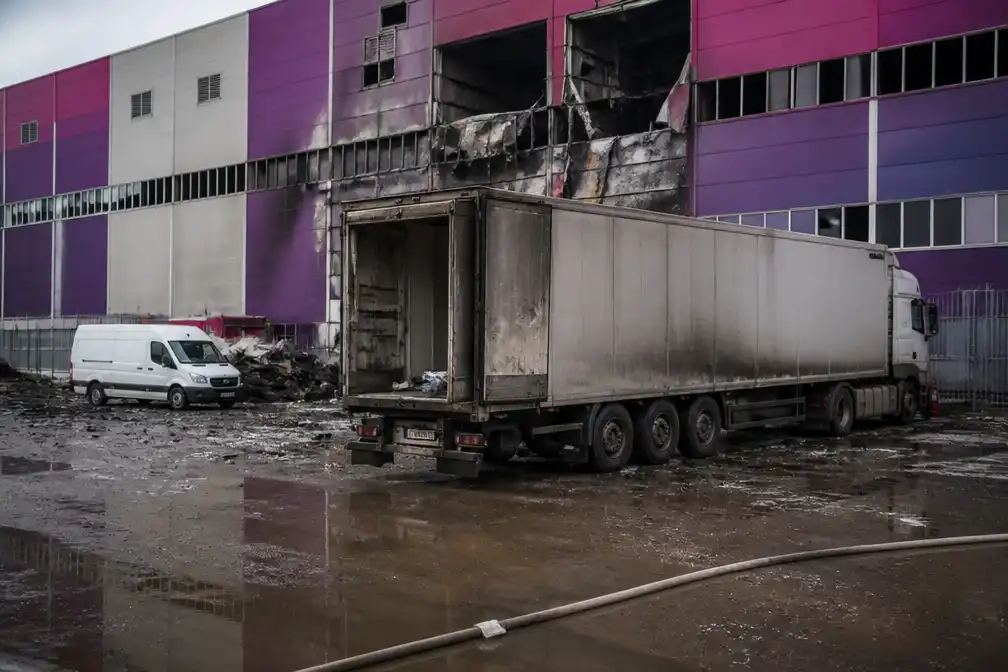 Moskou meldt 180 neergehaalde drones; opnieuw Wildberries-magazijn geraakt
